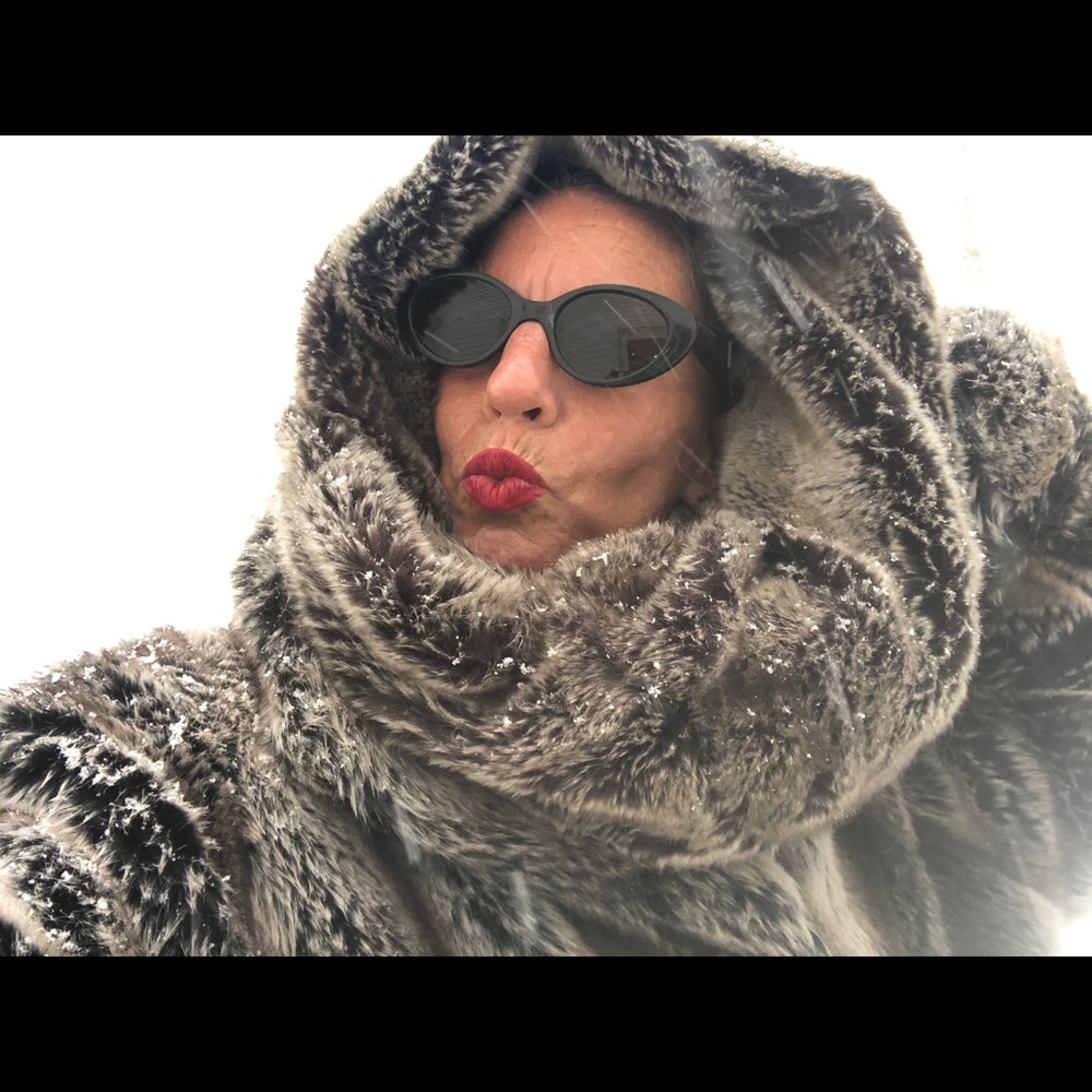 Meet your Posher, Staja